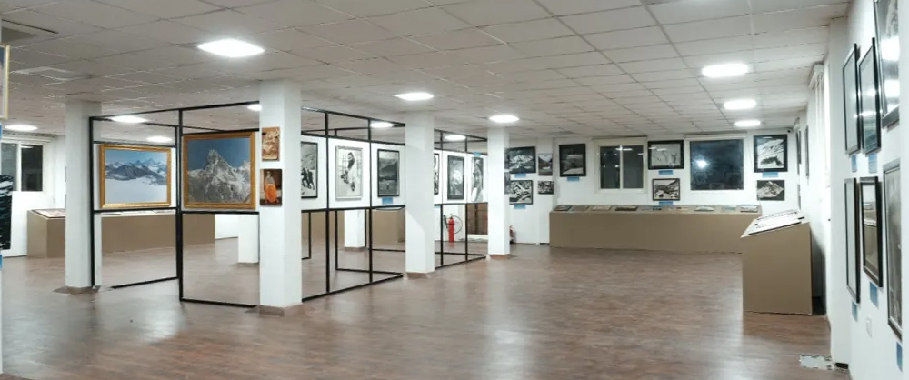 Tapovanam Hiranygarbha Art Gallery